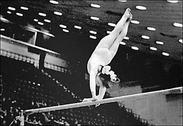 Советская гимнастка.Елена Мухина