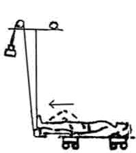 Лежа имитировать приседание на тележку с упором обеих ног (6 подходов, 8 повторений