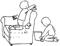 Спинка кресла помогает ребенку стоять на коленях